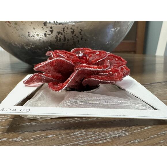 NEW Poinsettia Pin Brooch Christmas Beaded Mesh Wire Red w/Gift Bag or Storage - Picture 4 of 5